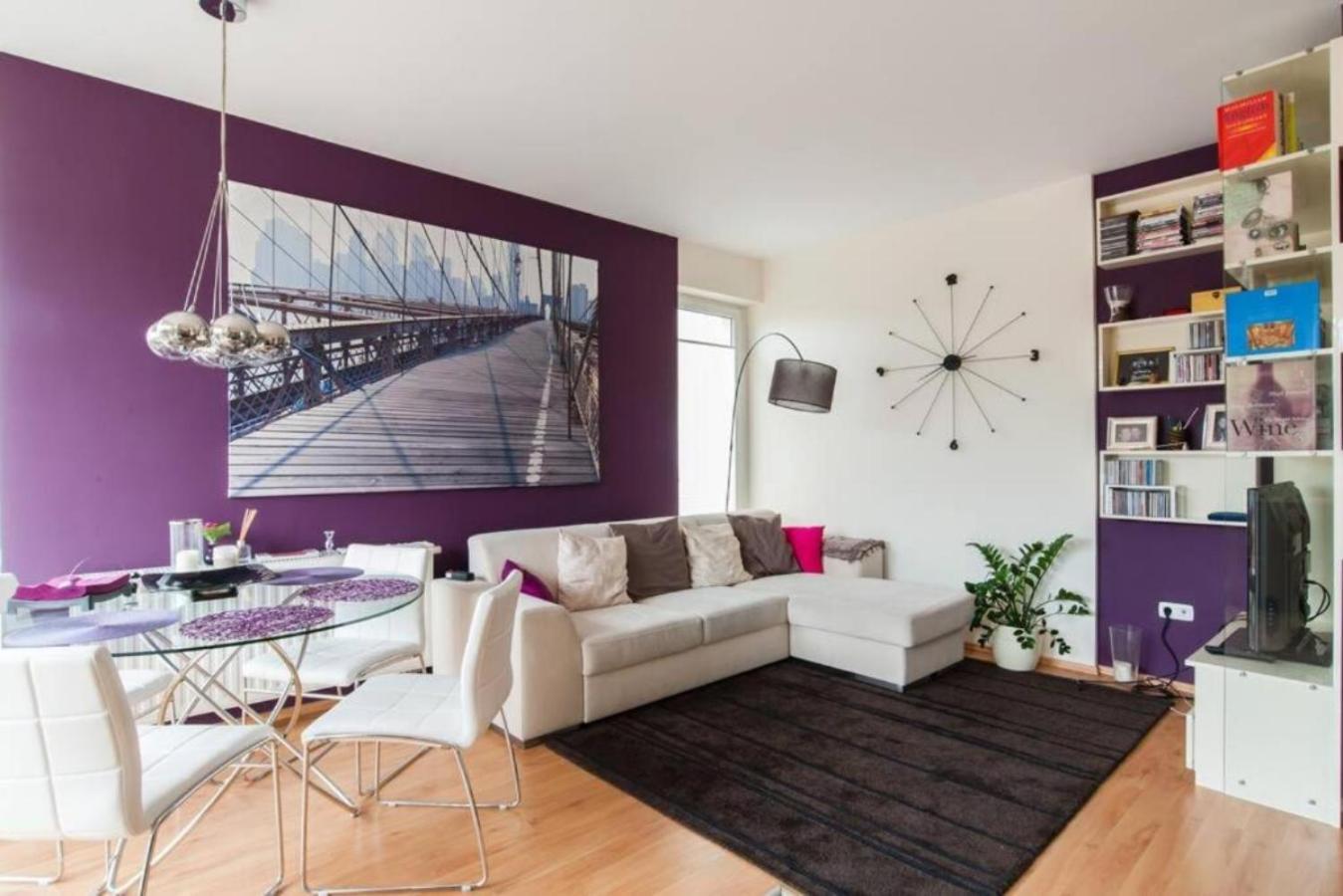 Apartment Skydive *